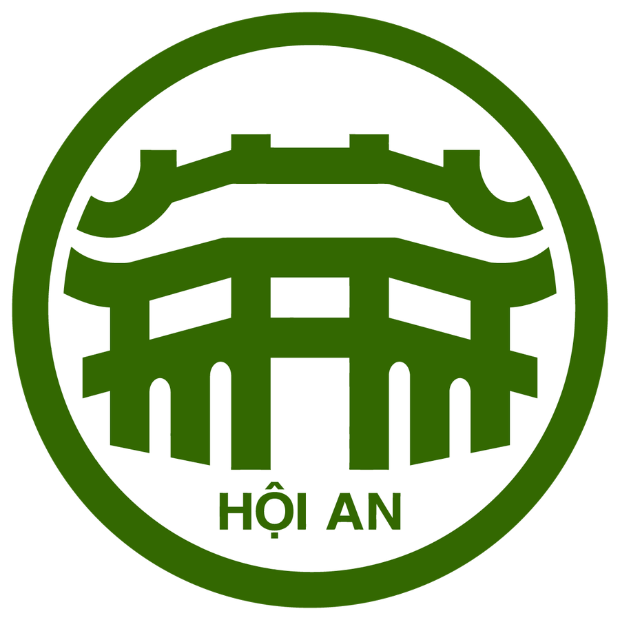 A circular emblem in green line on white: a ring enclosing a stylised covered bridge drawn as solid shapes, three arches beneath it, and the words HỘI AN below.